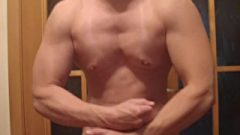 Posing And Masturbation Muscle Girl With Enormous Clit ANOUK