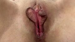 Cunt Orgasm Close Up – Voluptuous Vixen Fingers Sticky Cunt And Huge Clit